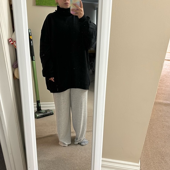 NWOT American Eagle Oversized Jegging Fit Turtleneck - Picture 6 of 6